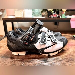 Mountain Bike Fitness Cycling Shoes Zol‎ White MTB Size US 6 EUR 38 Unisex